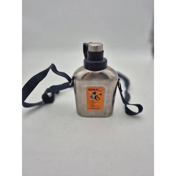 Stanley Adventure Stainless Steel Canteen 1.1QT / 1.0L with Shoulder Strap - Picture 1 of 5